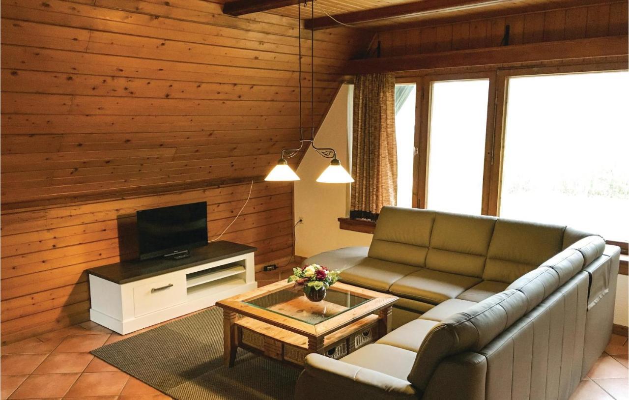 2 Bedroom Lovely Home In Luebtheen Probst Jesar エクステリア 写真