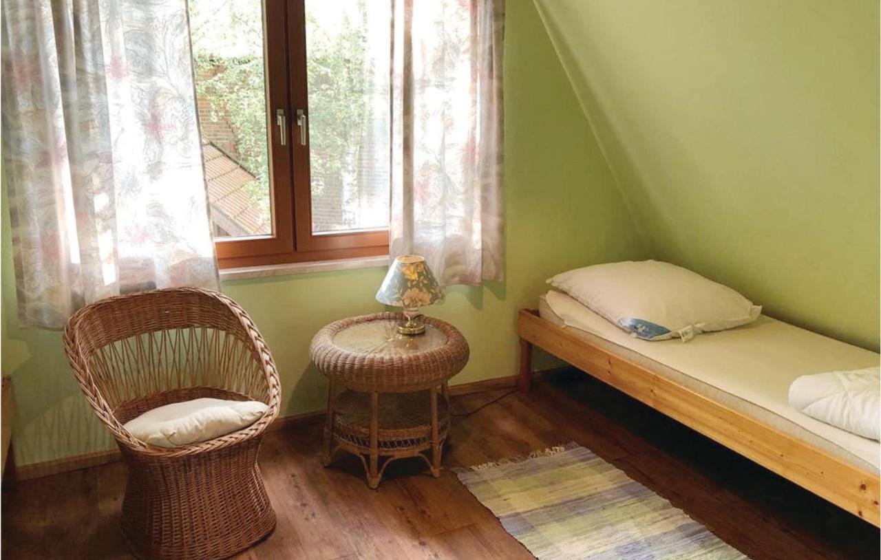 2 Bedroom Lovely Home In Luebtheen Probst Jesar エクステリア 写真